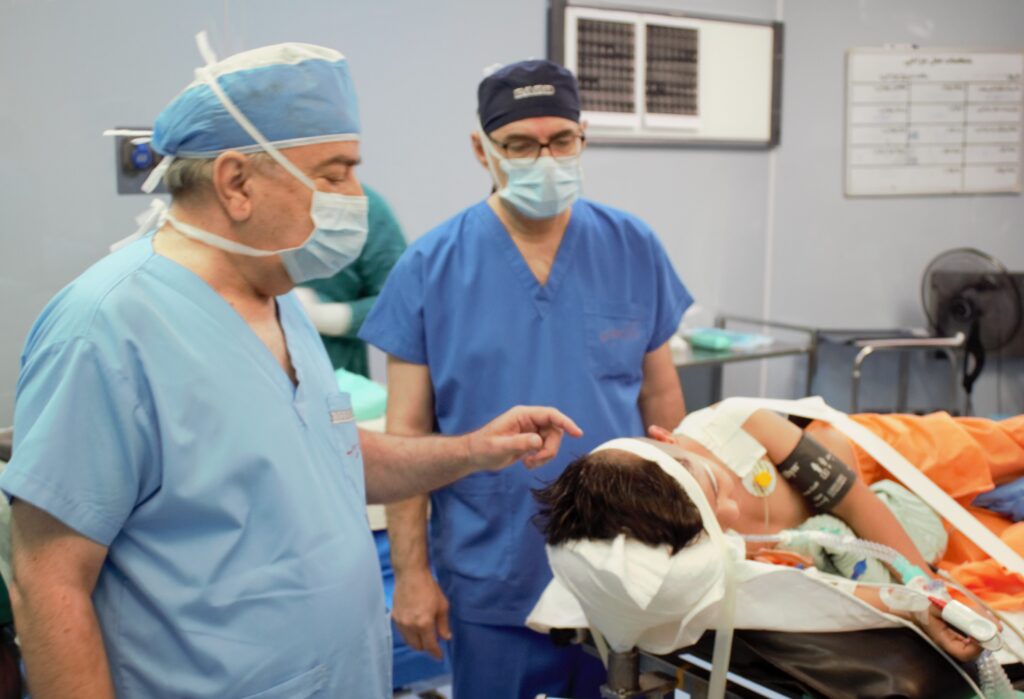 دکتر بیطرف عمل مغز- صورت